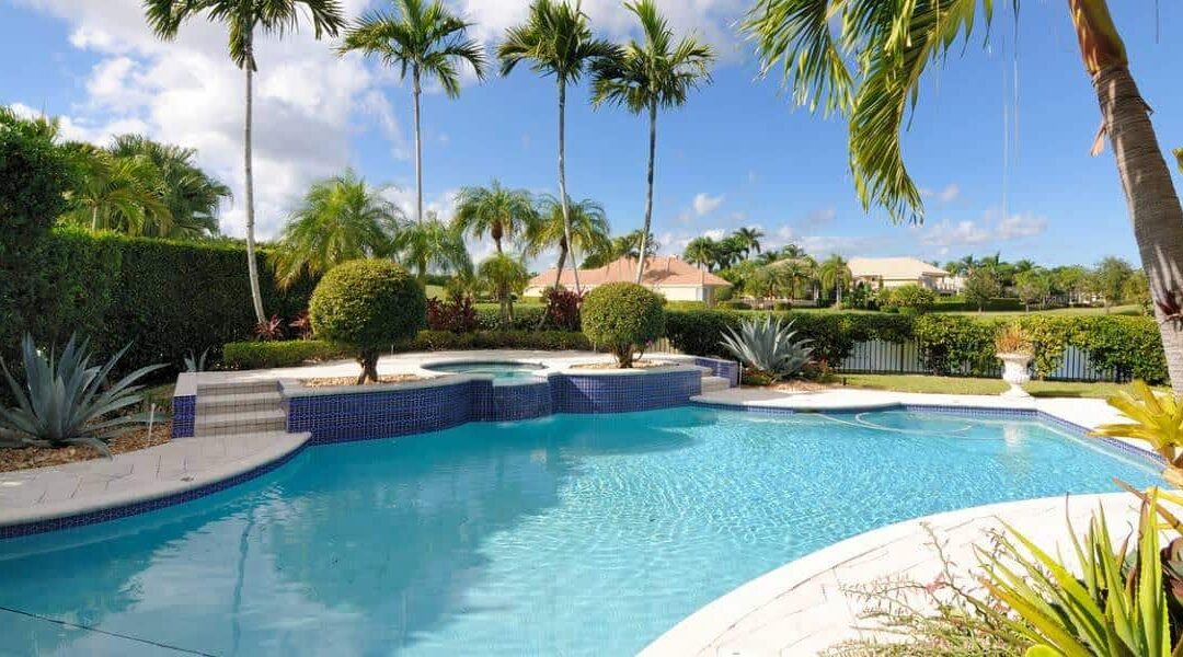 Choosing the Best Pool Deck Materials for Florida Homes