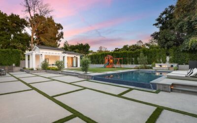 How to Choose the Right Color for Your Pool Deck Pavers