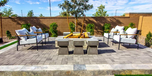 How to Choose Paver Colors and Textures to Match Your Home’s Style